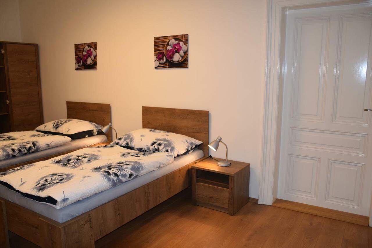 Tiva Downtown Apartments Praga Exterior foto